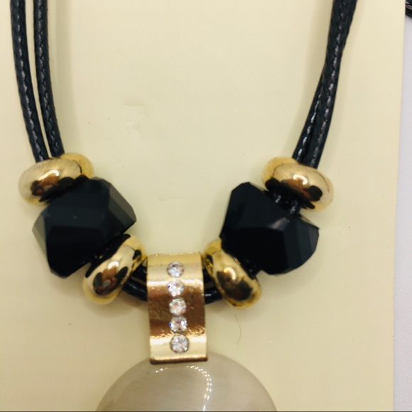 NECKLACE BLACK AND GOLD WITH CRYSTALS ! - Picture 13 of 14